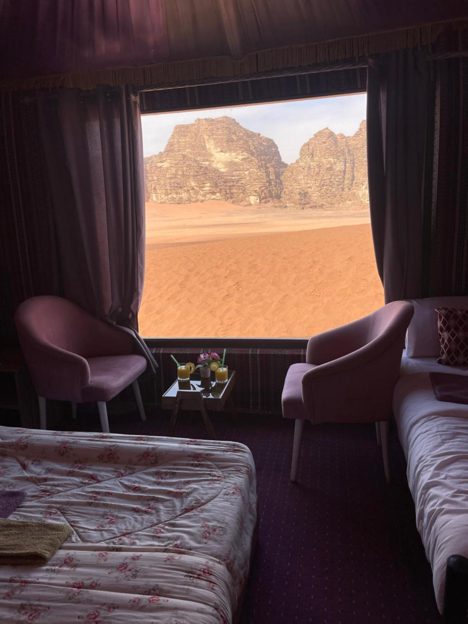 Wadi Rum Eagle Luxury Camp Exteriör bild