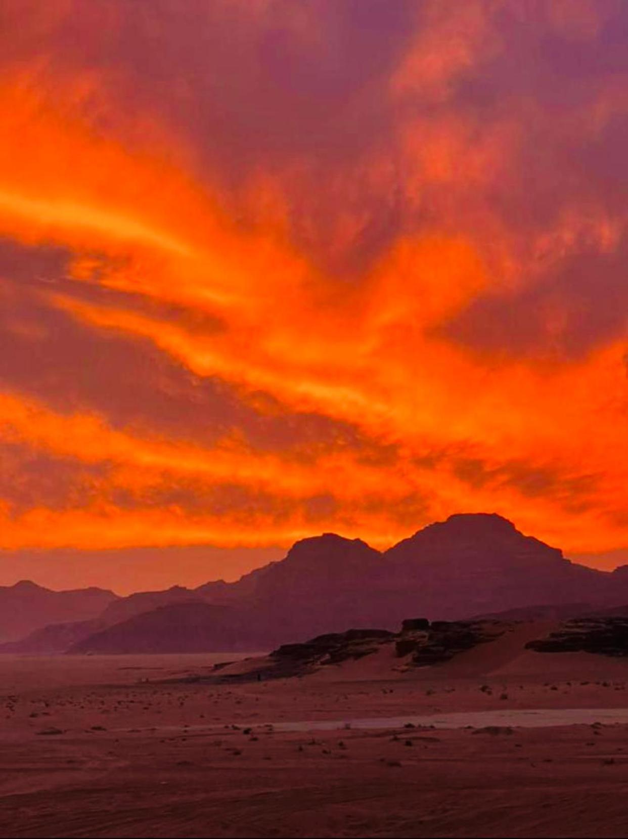 Wadi Rum Eagle Luxury Camp Exteriör bild